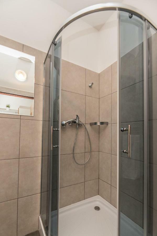 Apartmany Premyslova Hradec Kralove Exterior photo